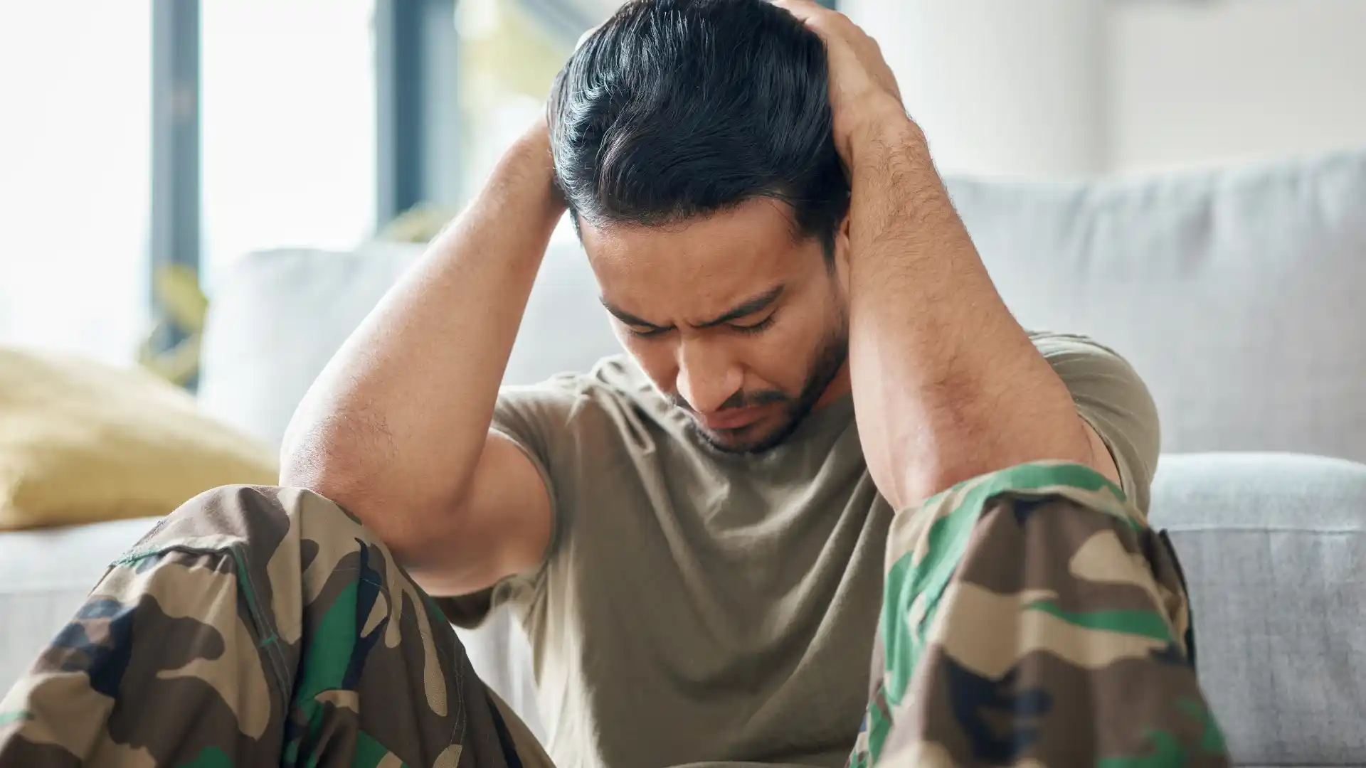 How PTSD Symptoms Differ Between Combat and Non-Combat Veterans Image